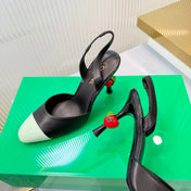 CHANEL 26S SLINGBACK POINTED-TOE HEELS 95 MM IN BLACK LAMBSKIN WITH PASTEL GREEN CAP TOE