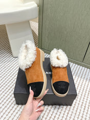 CHANEL 25S SHORT SUEDE BOOTS IN CARAMEL AND BLACK WITH SHEEPSKIN LINING