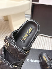 CHANEL 26S SANDALS IN BLACK CALFSKIN