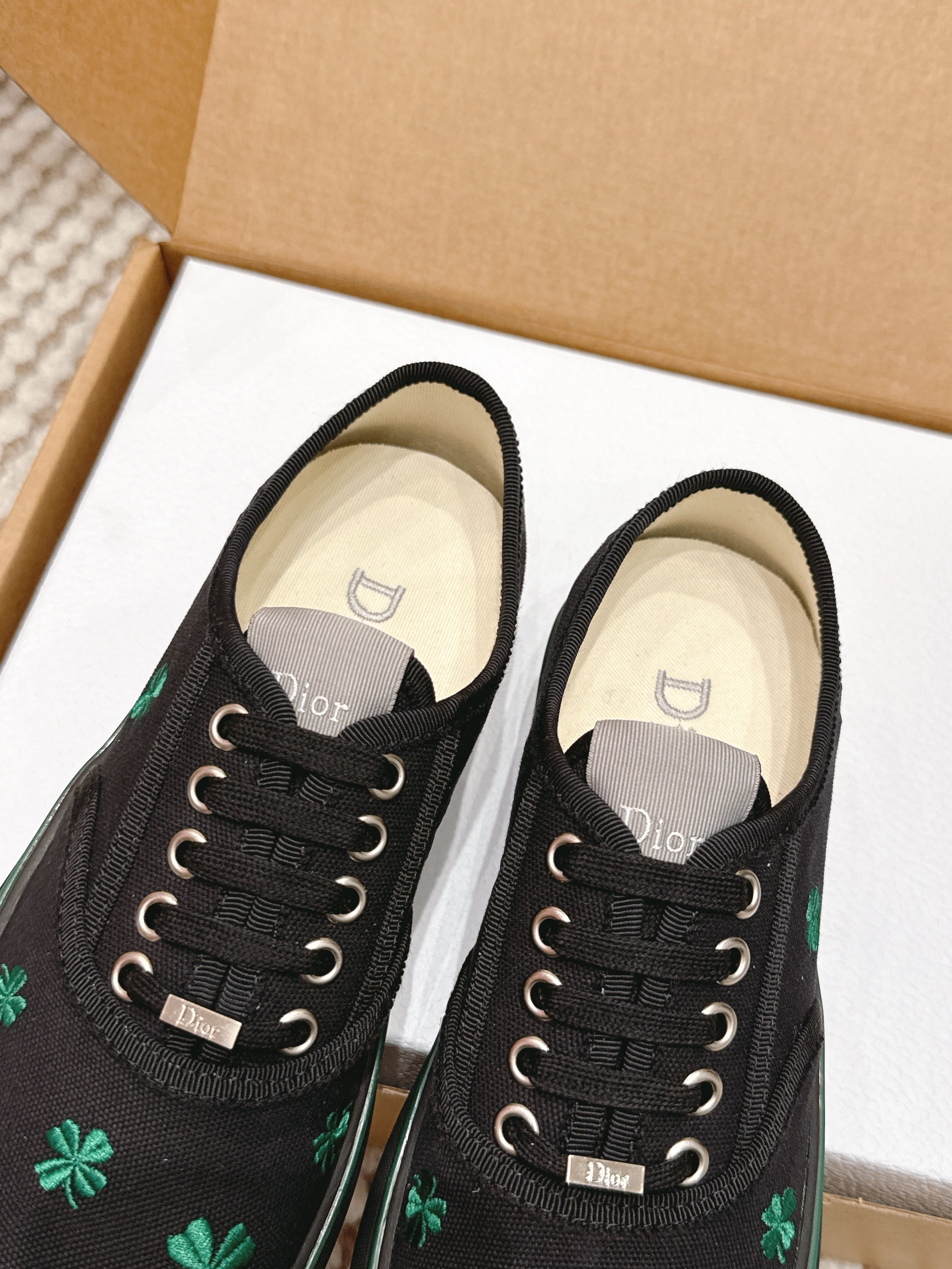 DIOR 26S SALTWIND SNEAKER IN BLACK FABRIC STYLE 3