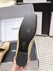 CHANEL 26S SQUARE TOE FLATS IN BEIGE CALFSKIN WITH GOLD TONE CC LOGO