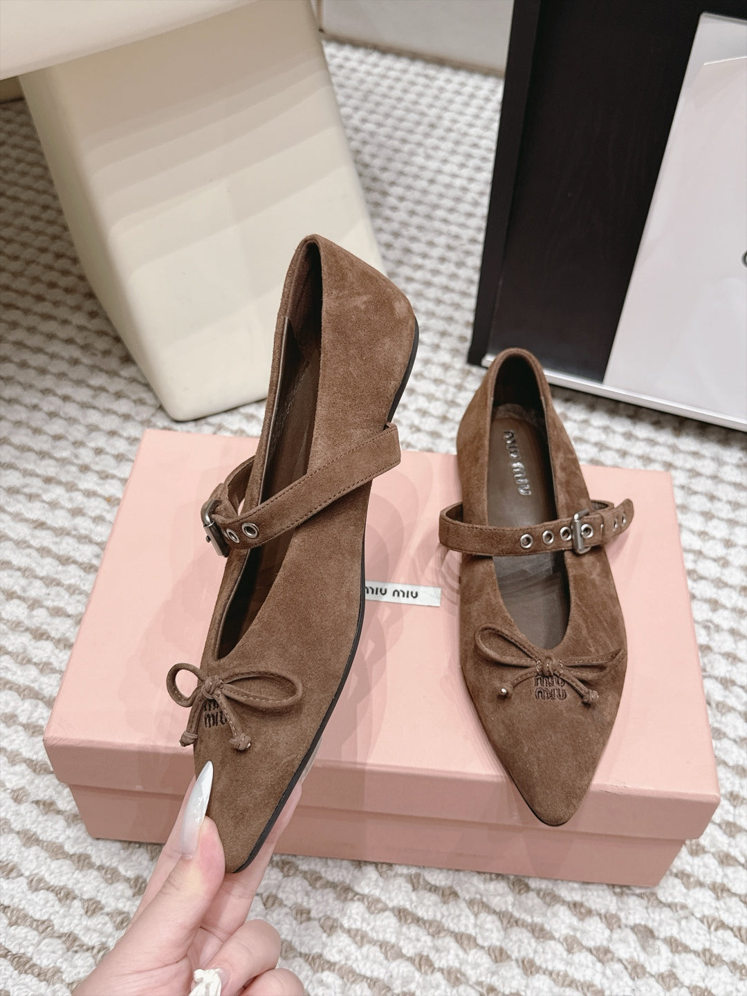 MIUMIU 26S MARY JANE BALLET IN DARK BROWN SUEDE WITH BUCKLE STRAP