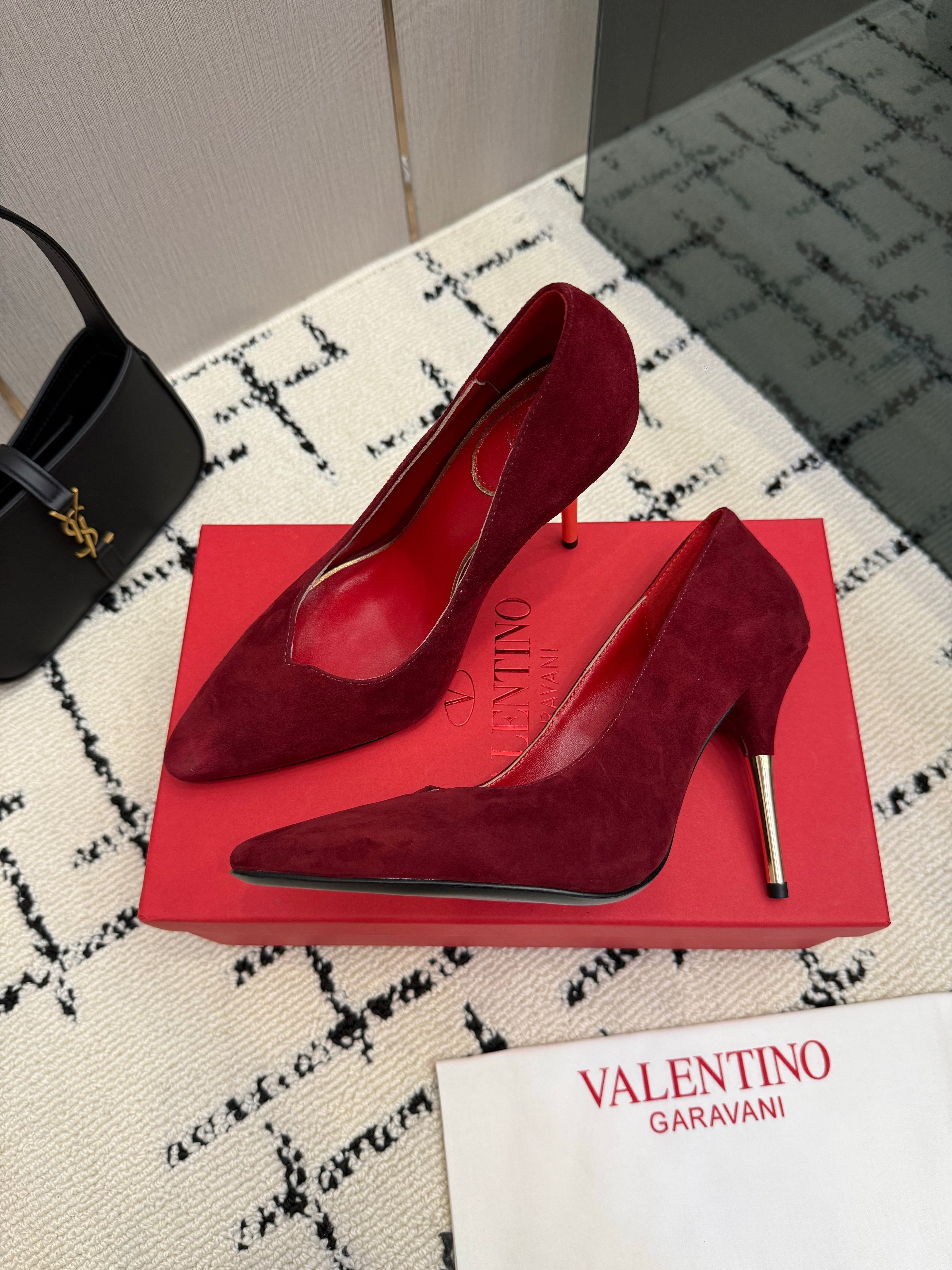 VALENTINO 26S HIGH HEELS 100 MM IN DARK RED SUEDE