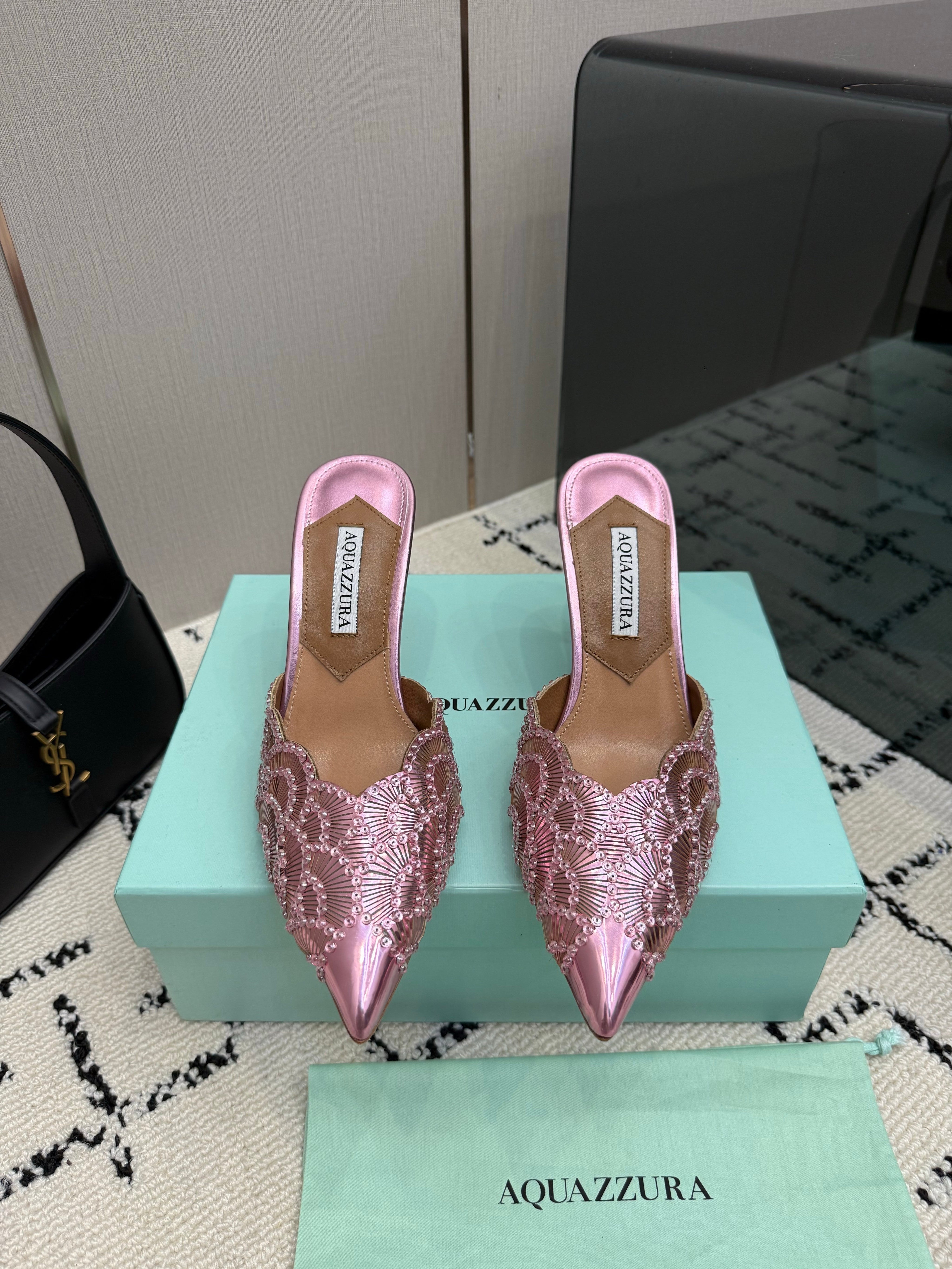 AQUAZZURA 26S HEEL MULES 85 MM IN METALLIC PINK SEQUIN AND CALFSKIN
