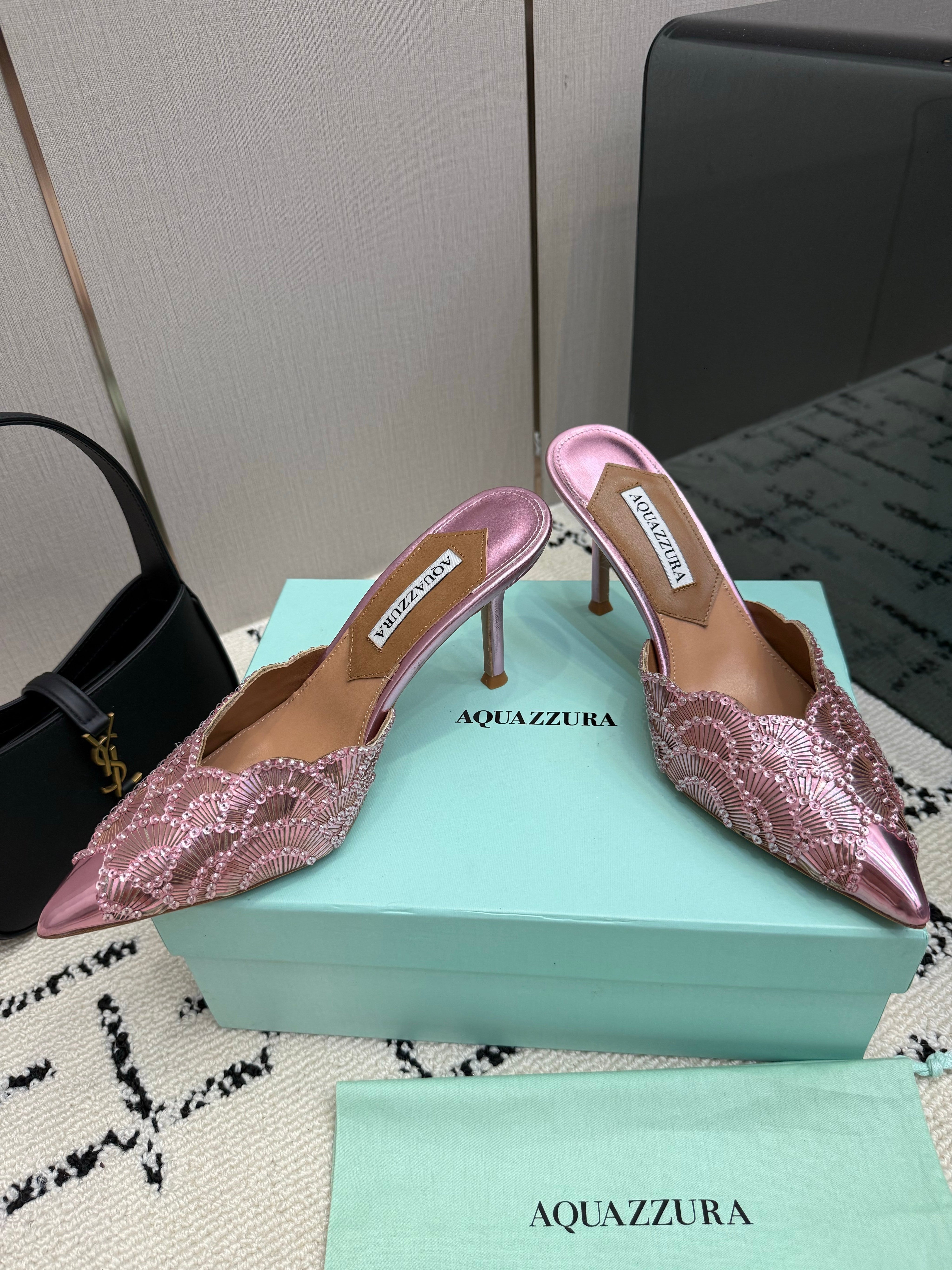 AQUAZZURA 26S HEEL MULES 85 MM IN METALLIC PINK SEQUIN AND CALFSKIN