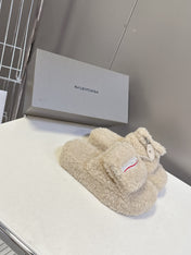 BALENCIAGA 25S SLIPPERS IN BEIGE FAUX SHEARLING