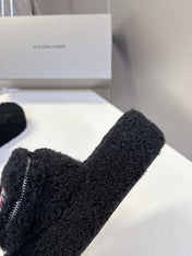 BALENCIAGA 25S SLIPPERS IN BLACK FAUX SHEARLING