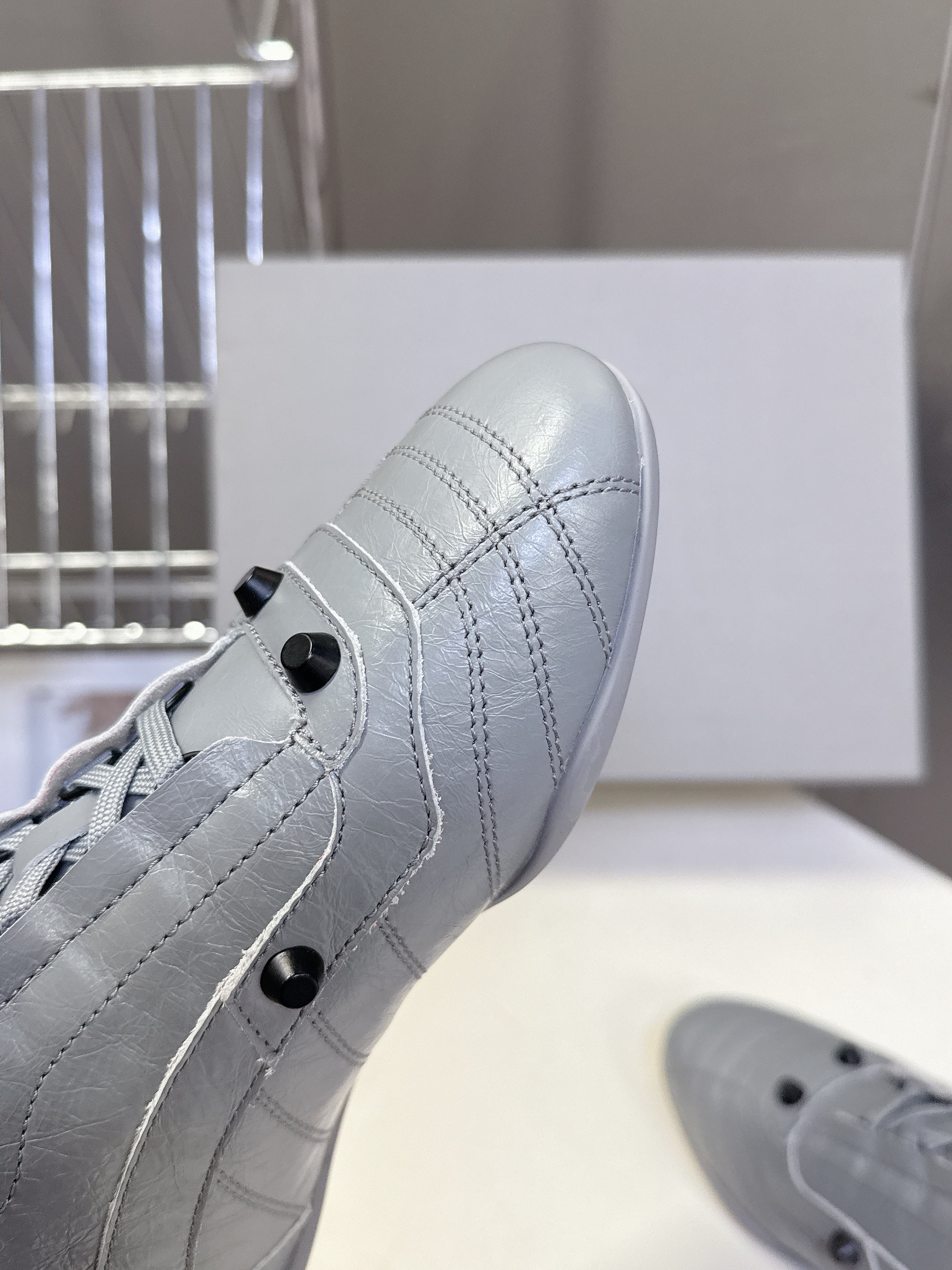 BALENCIAGA 25S SNEAKER IN GREY CALFSKIN