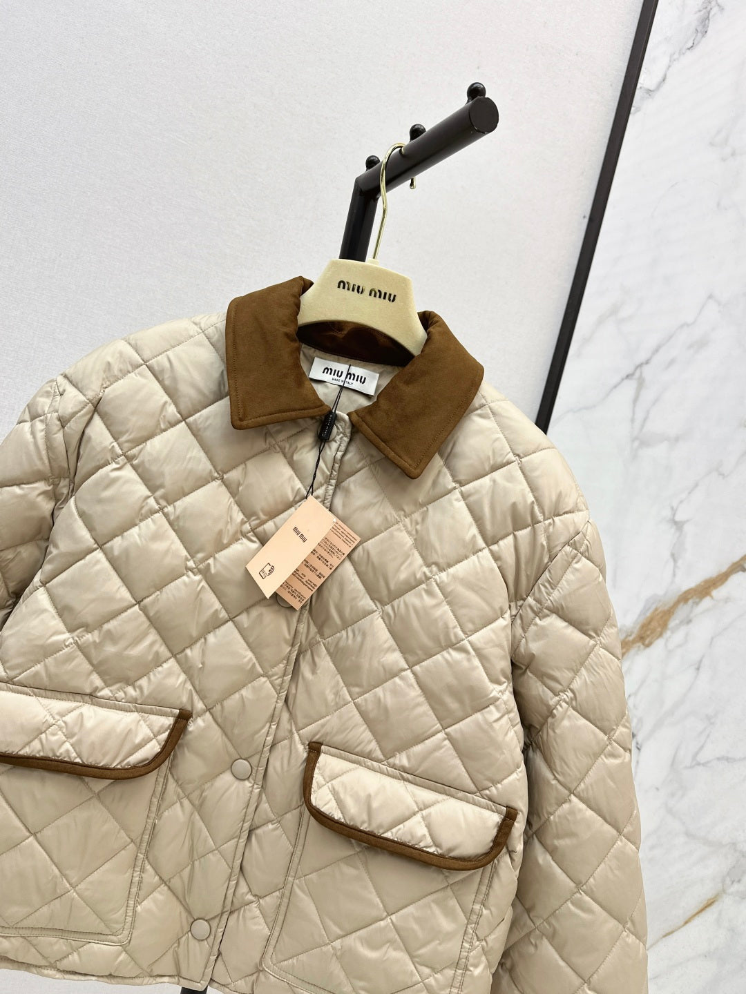 MIUMIU SHORT PUFFER JACKET 99510