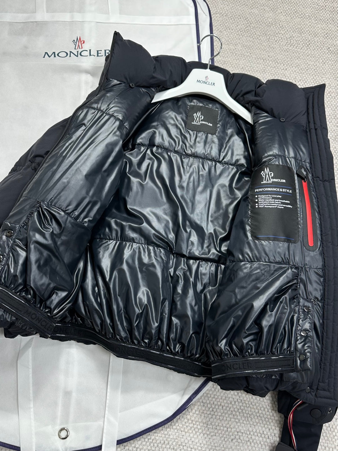 MONCLER 25S DOWN JACKET 400