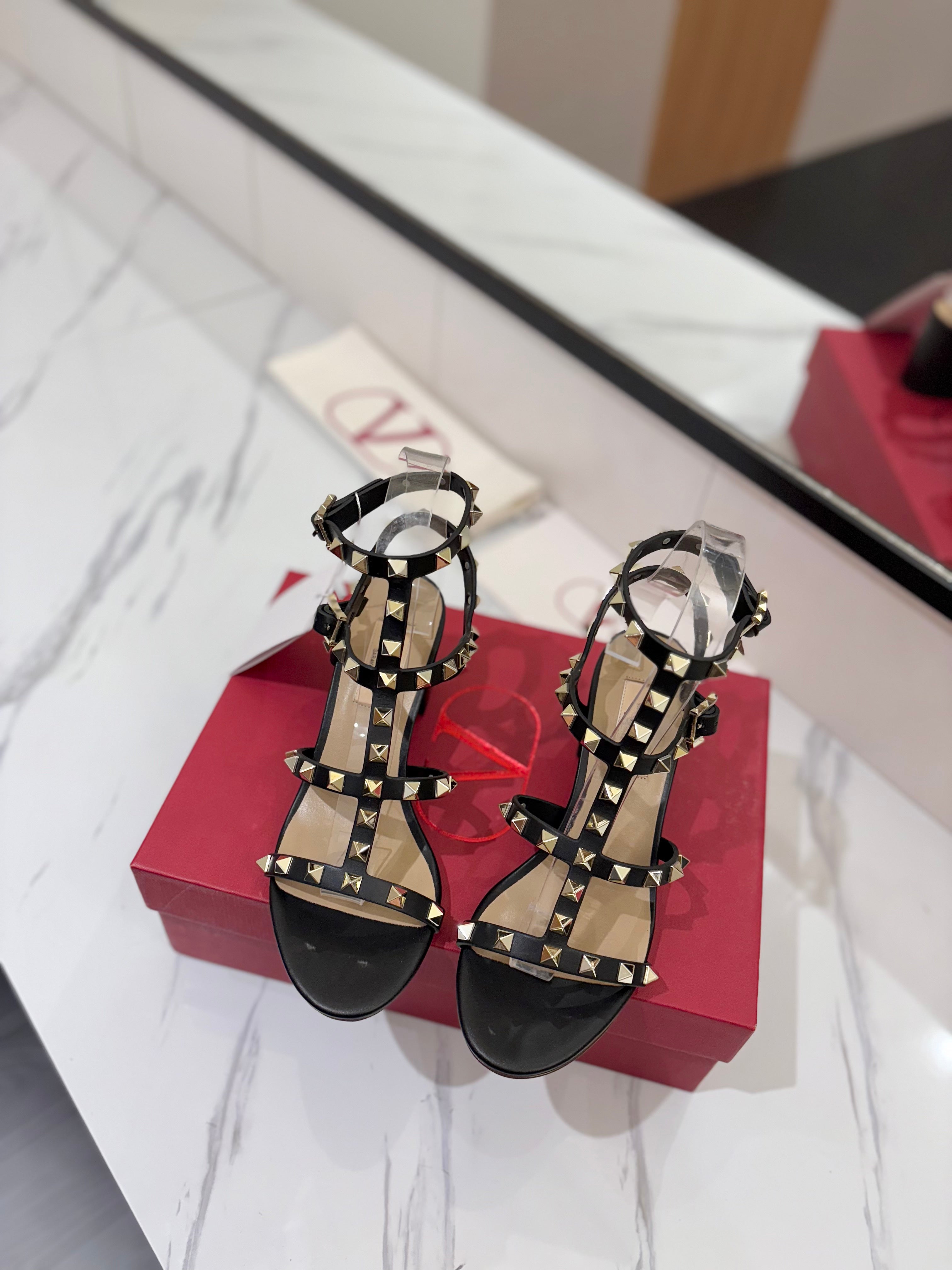 VALENTINO 26S STUDDED HIGH HEEL SANDALS 65 MM IN BLACK CALFSKIN