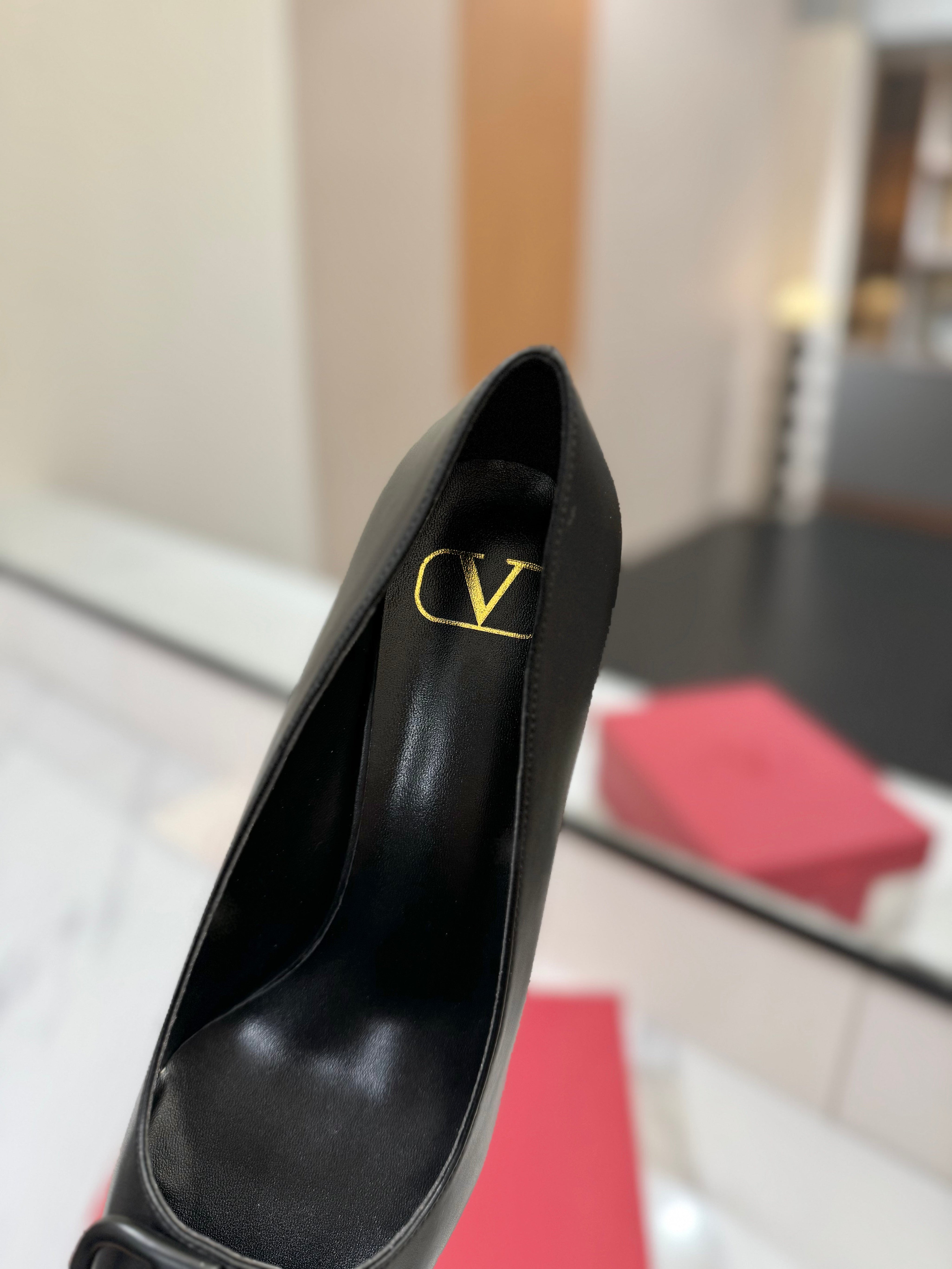 VALENTINO 26S HIGH HEELS 75 MM IN BLACK SMOOTH CALFSKIN