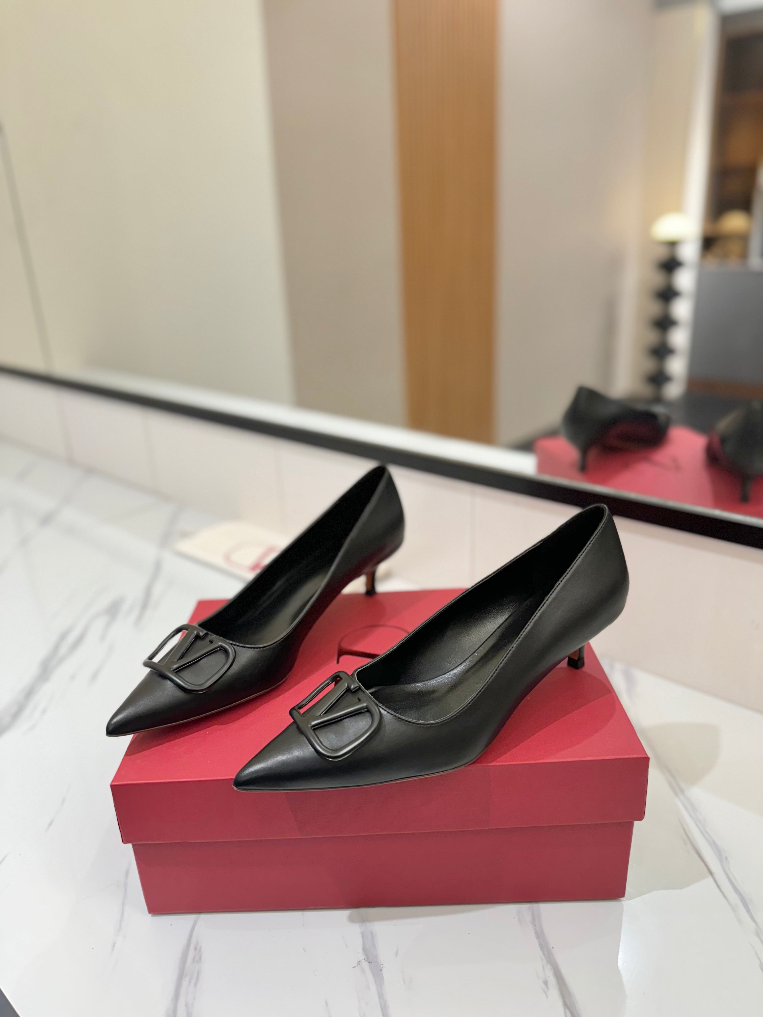 VALENTINO 26S HIGH HEELS 45 MM IN BLACK SMOOTH CALFSKIN