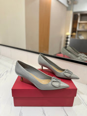 VALENTINO 26S HIGH HEELS 45 MM IN GREY PATENT CALFSKIN