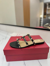VALENTINO 26S SANDALS IN BLACK CALFSKIN WITH GOLD STUDS