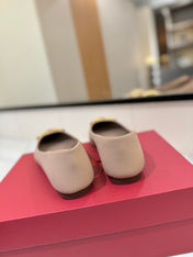 VALENTINO 26S BALLET FLATS IN NUDE GRAINED CALFSKIN WITH GOLD HARDWARE