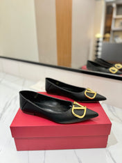 VALENTINO 26S BALLET FLATS IN BLACK GRAINED CALFSKIN WITH GOLD HARDWARE