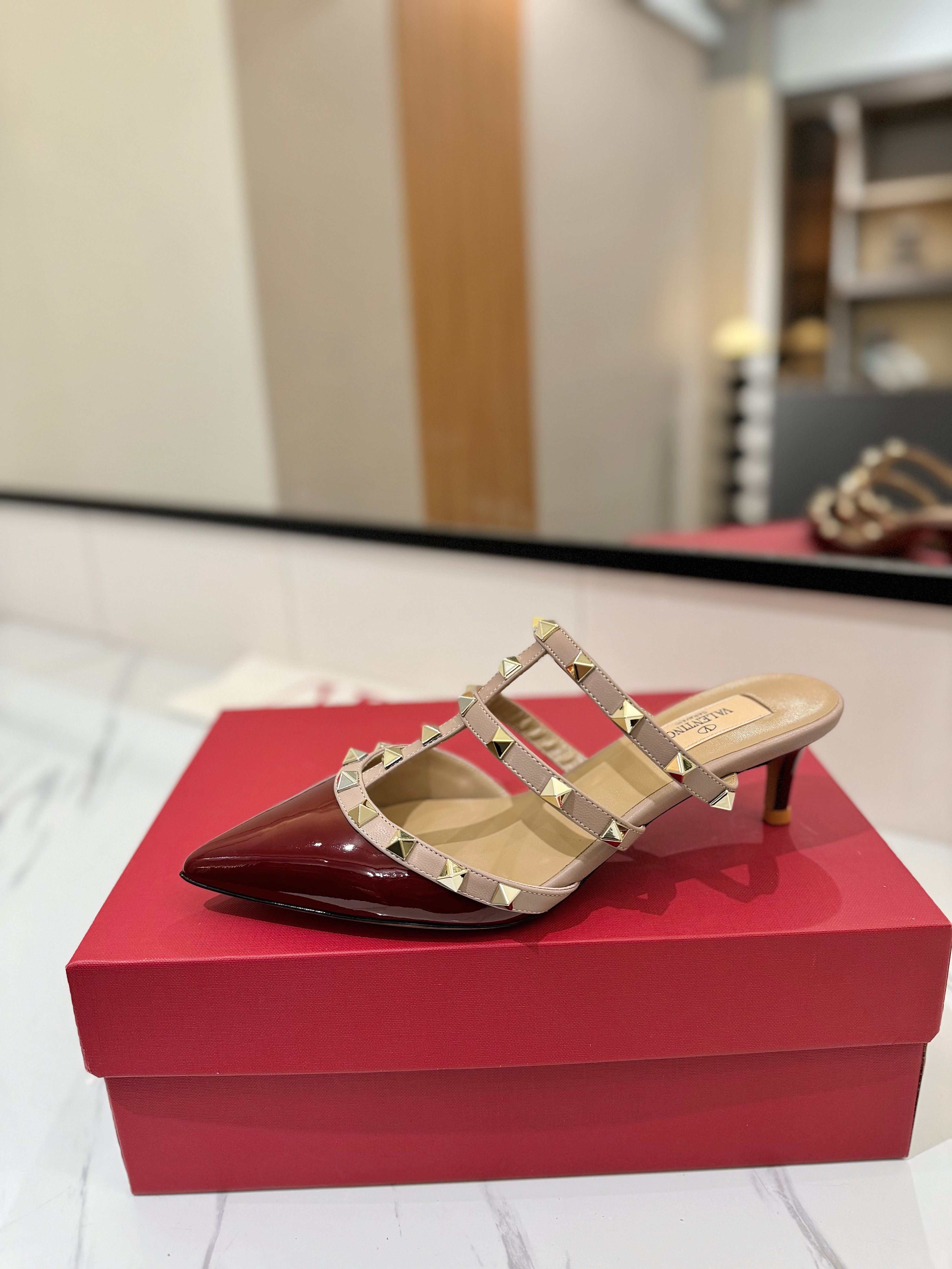 VALENTINO 26S STUDDED HEELED MULES 50 MM IN DARK RED PATENT CALFSKIN