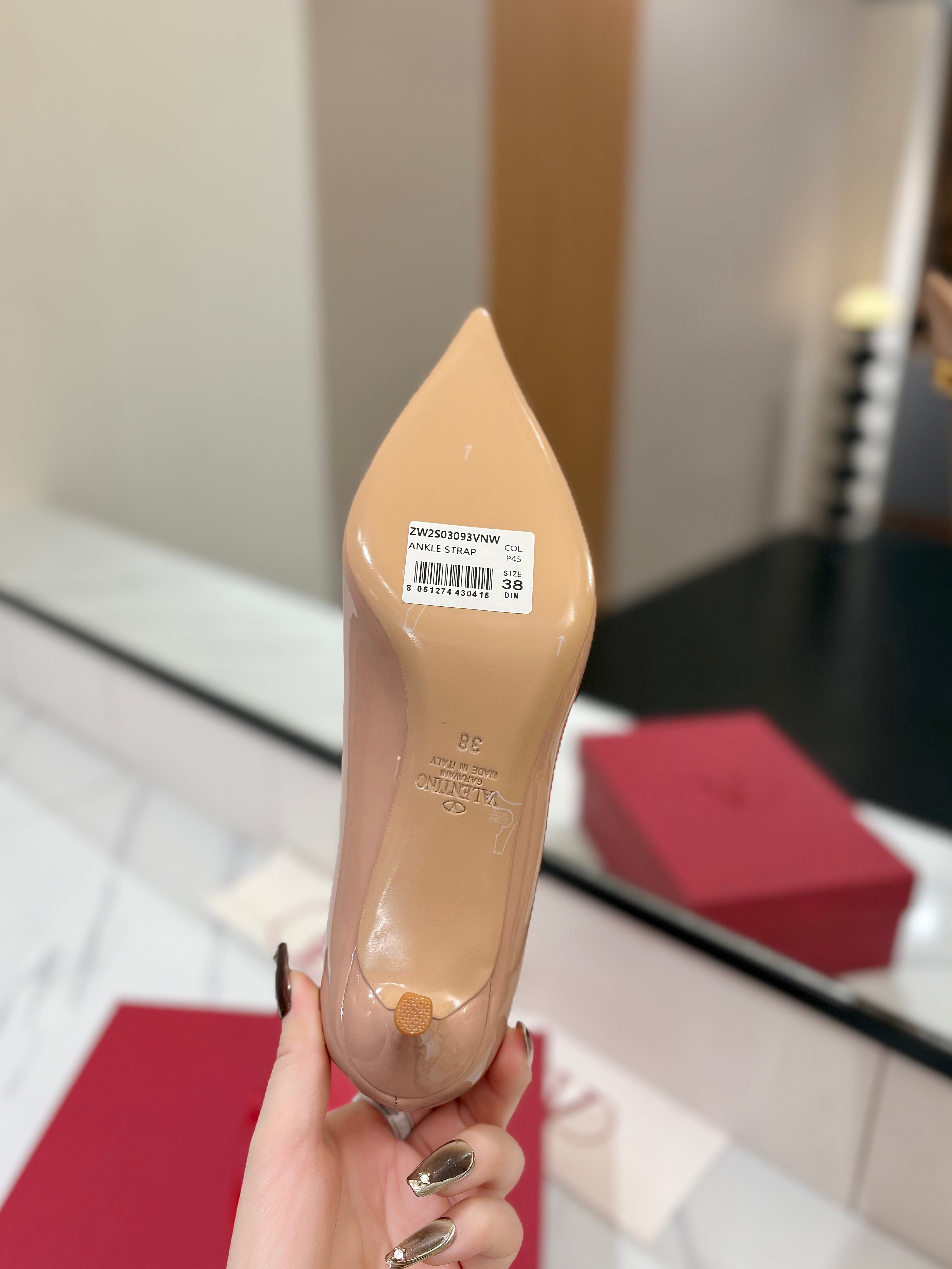 VALENTINO 26S POINTED-TOE PUMPS 65 MM IN NUDE PATENT CALFSKIN