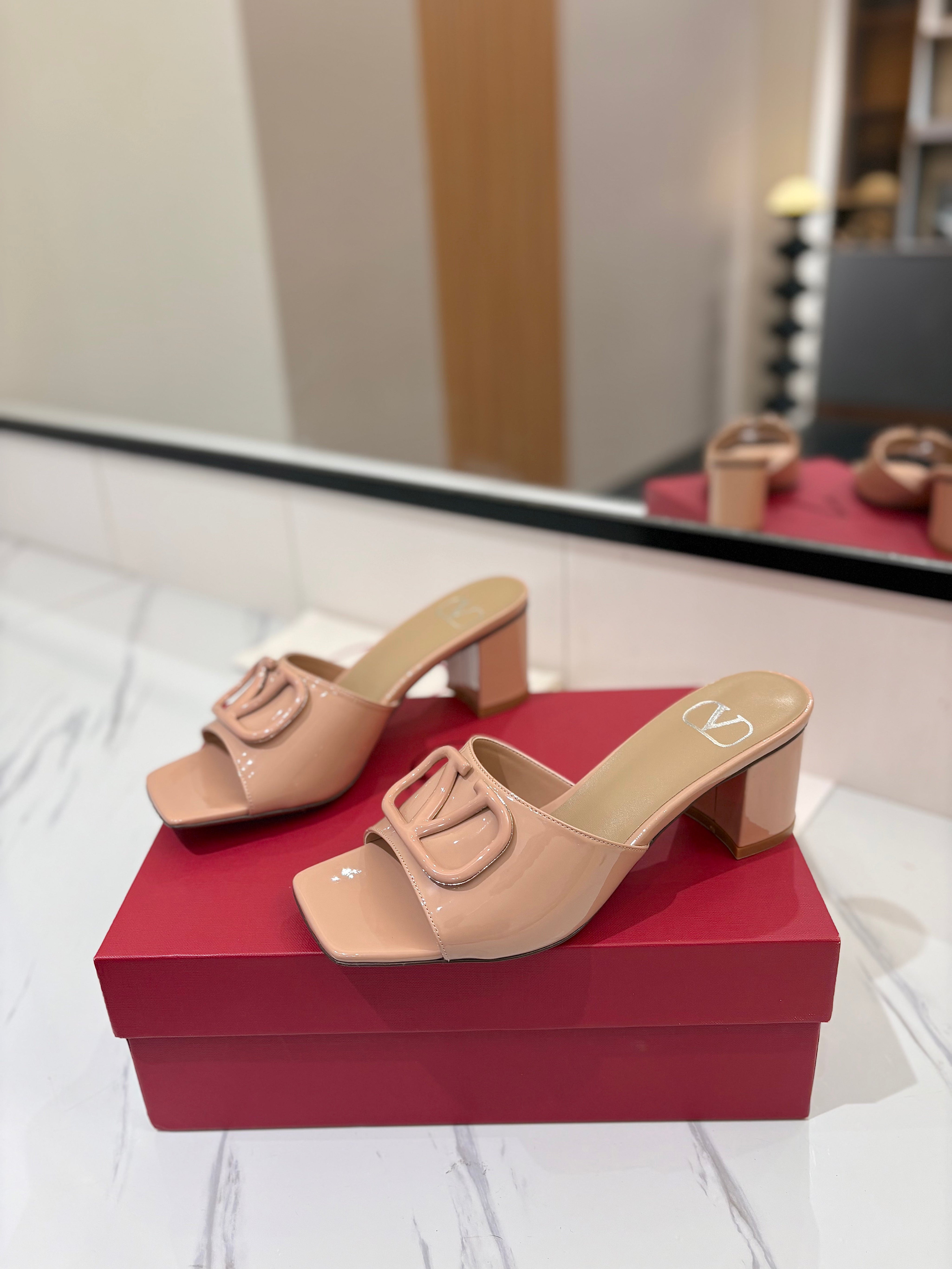 VALENTINO 26S HIGH-HEEL SANDALS 60 MM IN NUDE PINK PATENT CALFSKIN