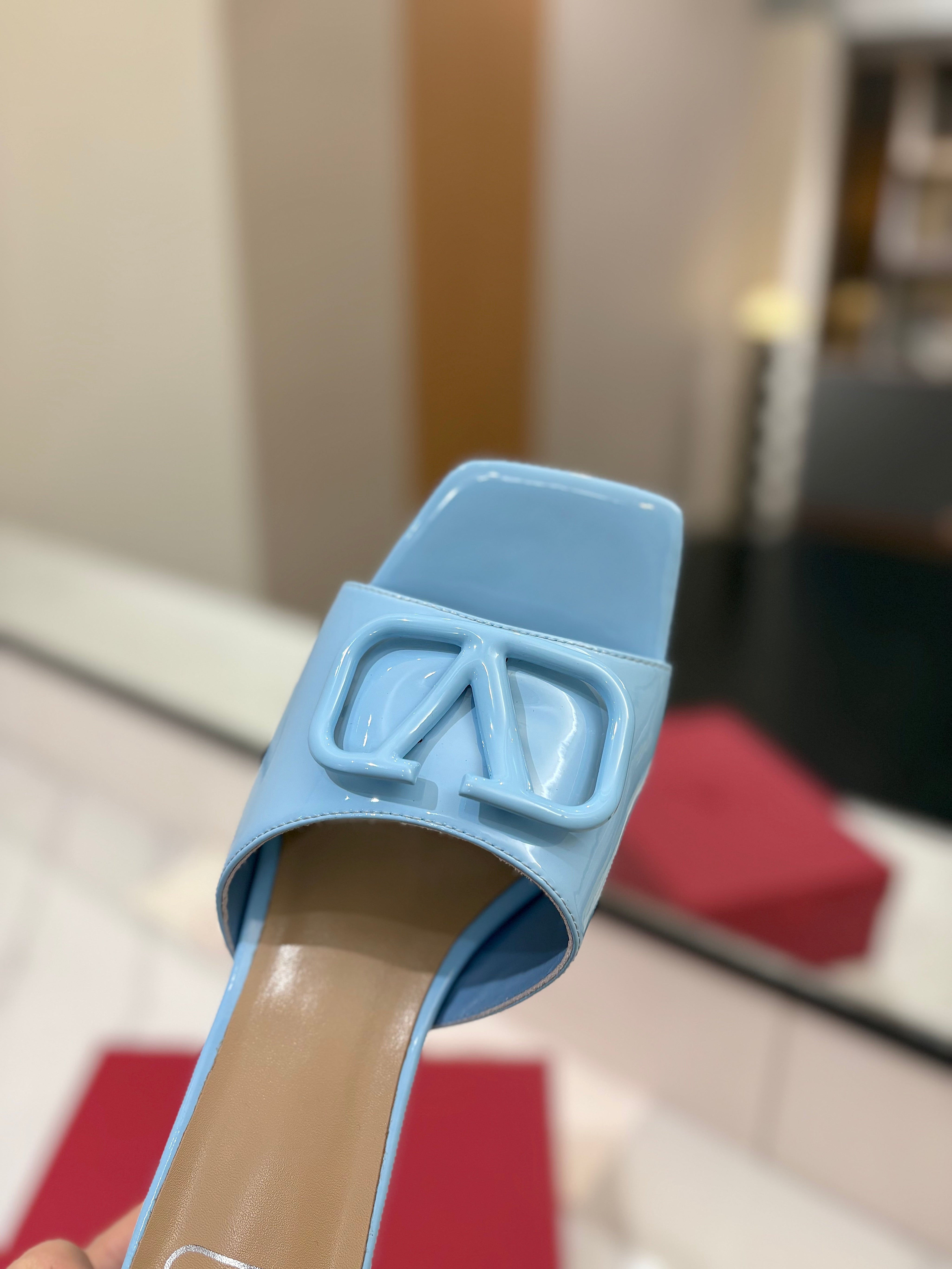 VALENTINO 26S HIGH-HEEL SANDALS 60 MM IN SKY BLUE PATENT CALFSKIN