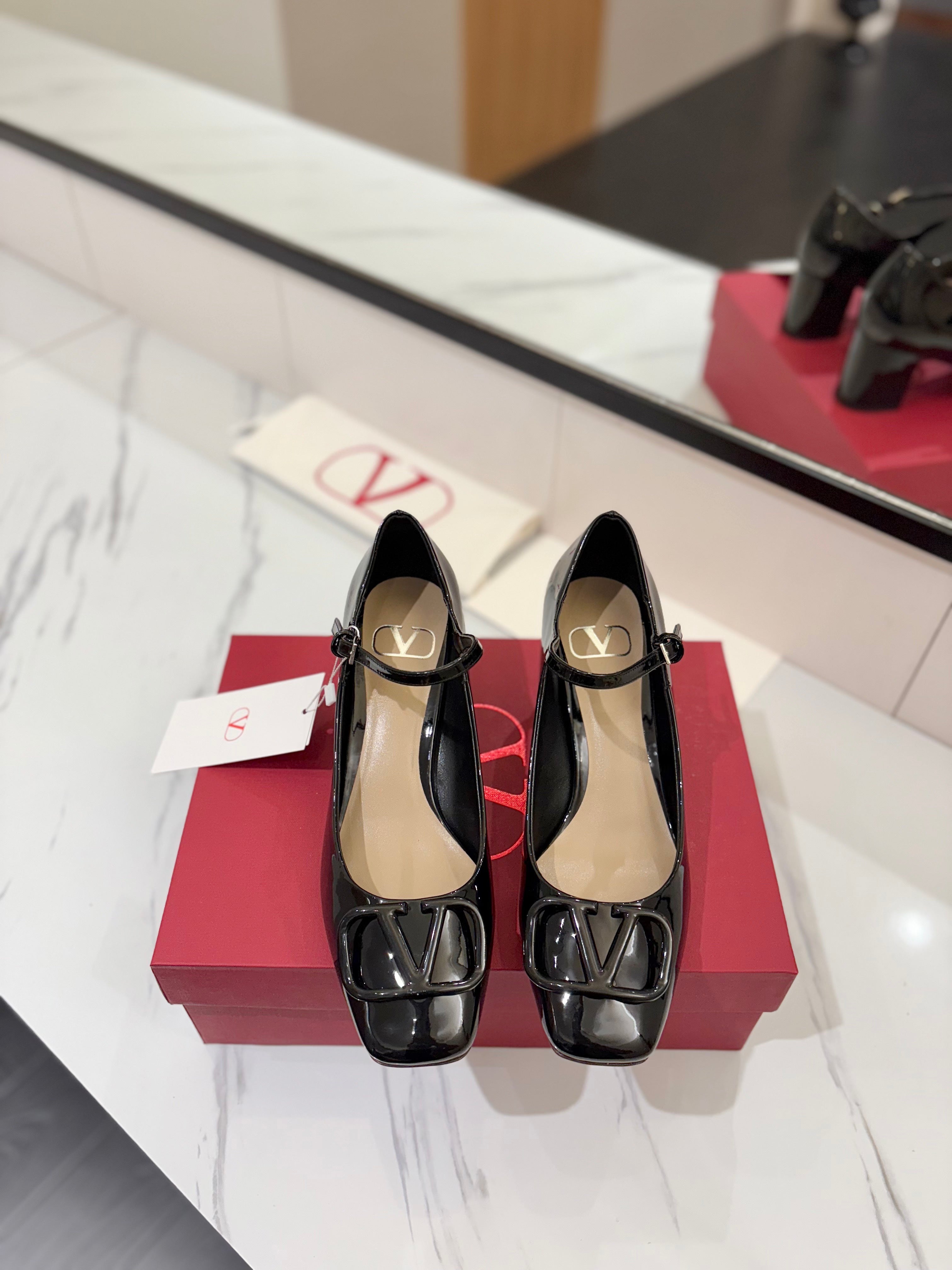 VALENTINO 26S MARY JANE HEELS 60 MM IN BLACK PATENT CALFSKIN