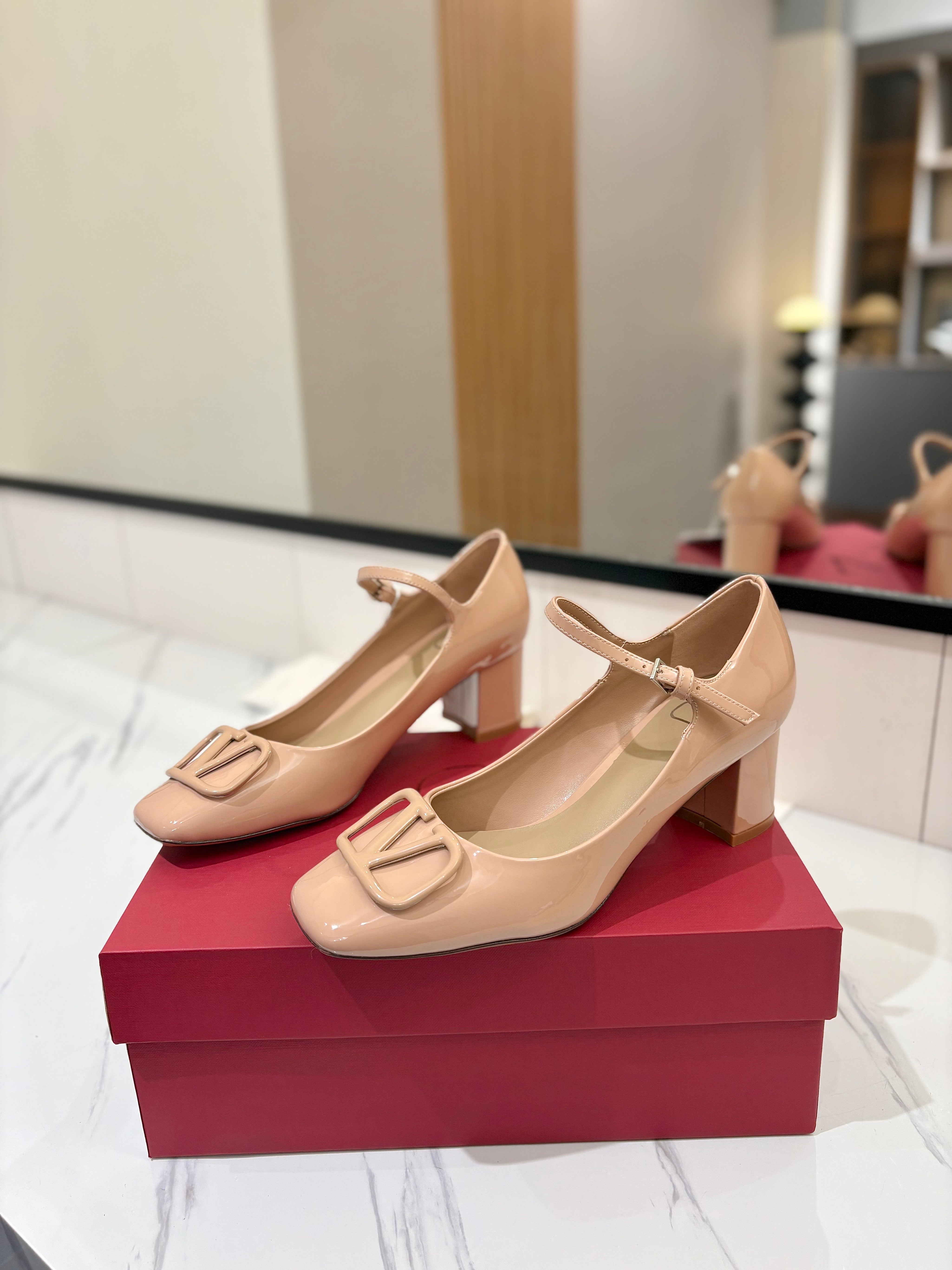 VALENTINO 26S MARY JANE HEELS 60 MM IN NUDE PATENT CALFSKIN