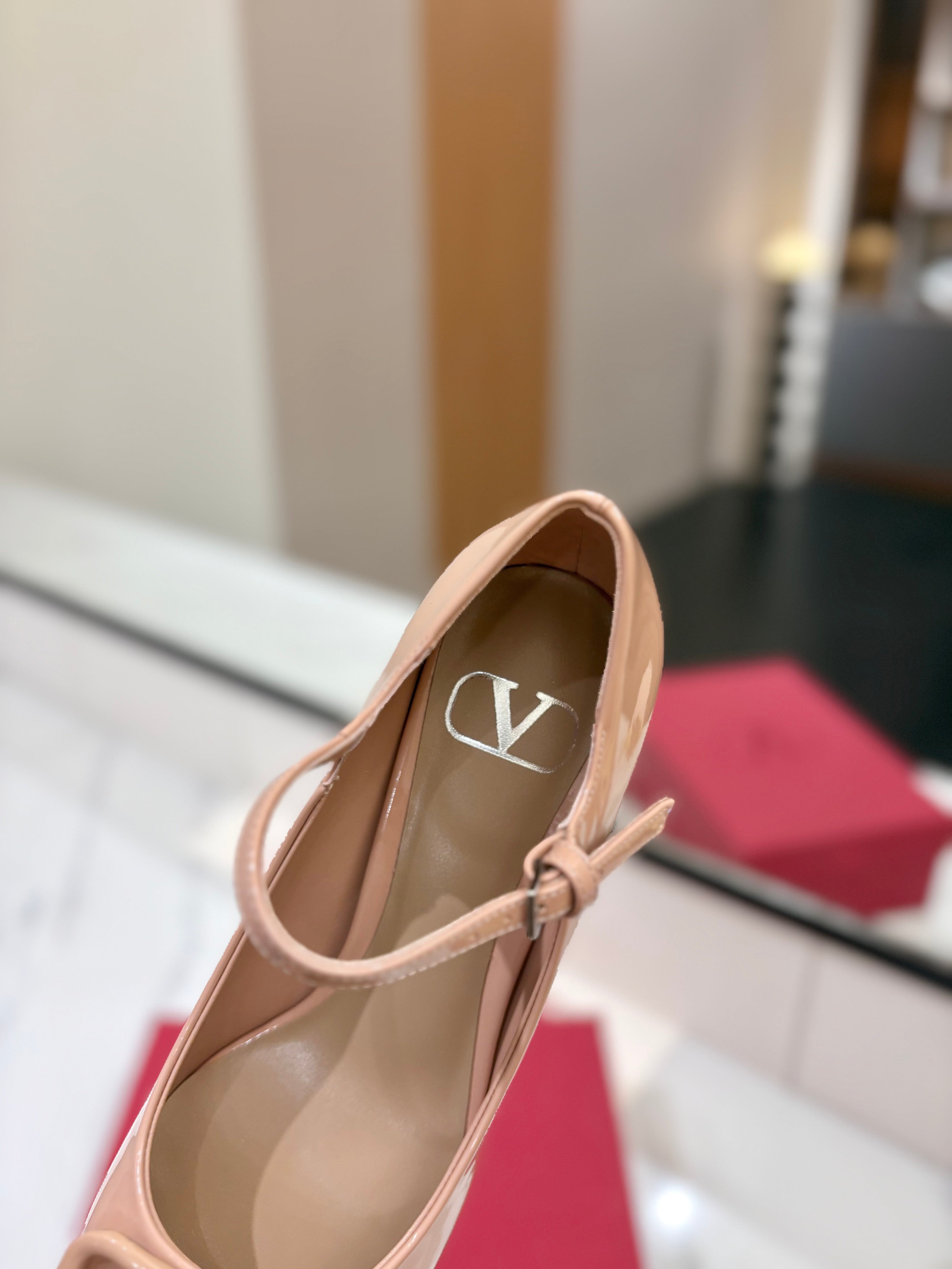 VALENTINO 26S MARY JANE HEELS 60 MM IN NUDE PATENT CALFSKIN
