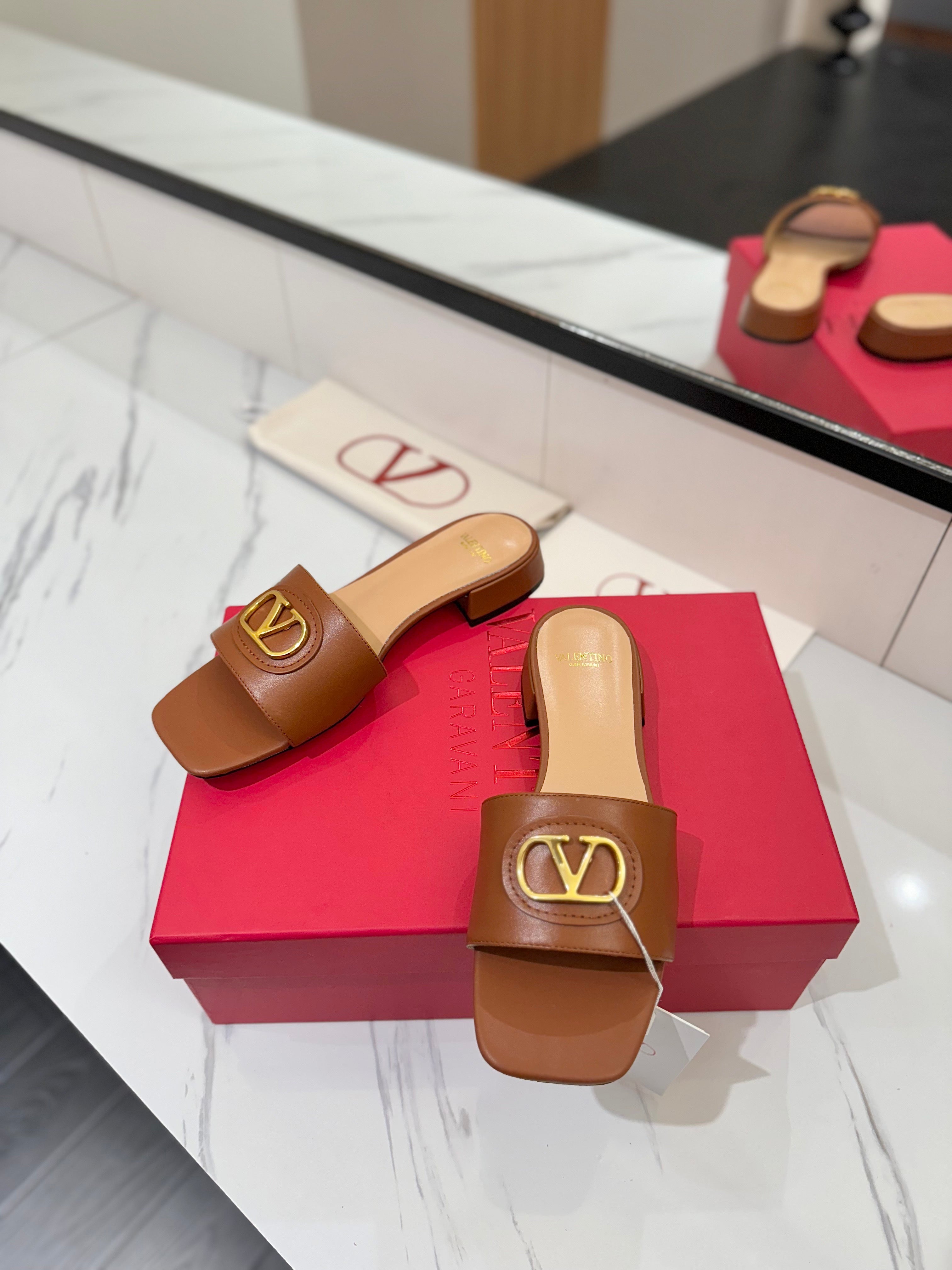 VALENTINO 26S SANDALS IN BROWN SMOOTH CALFSKIN WITH GOLD HARDWARE