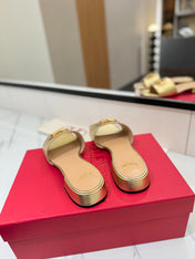 VALENTINO 26S SANDALS IN GOLD SMOOTH CALFSKIN WITH GOLD HARDWARE
