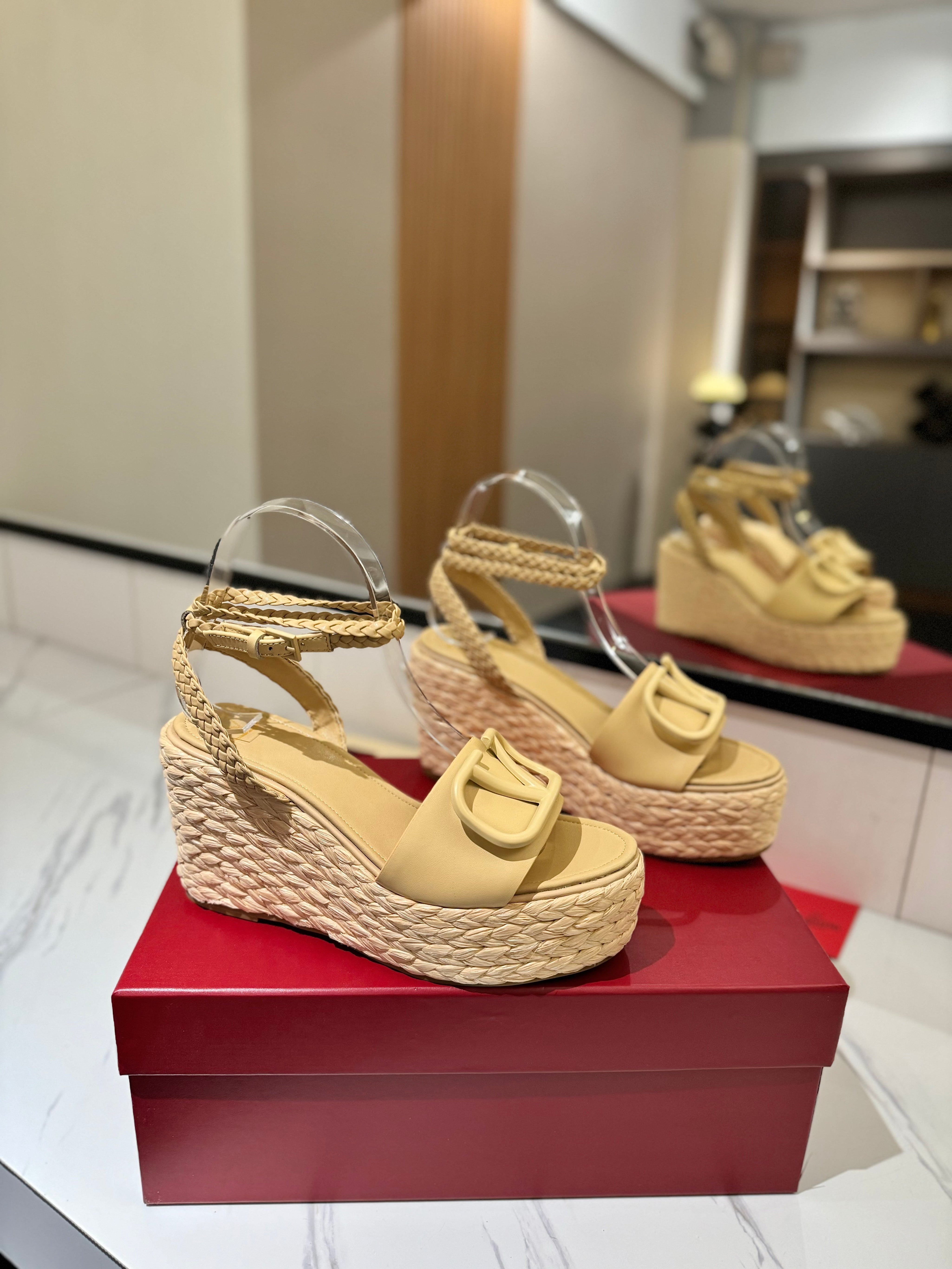 VLTN ESPADRILLE WEDGE SANDALS 25S 90 MM IN GOLDEN BEIGE LAMBSKIN STYLE 9