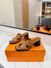 HM 26S HELIA SANDAL 70MM IN CARAMEL BROWN EPSOM CALFSKIN