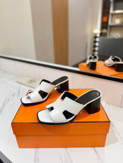 HM 26S HELIA SANDAL 70MM IN WHITE AND BLACK CALFSKIN