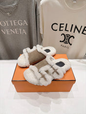 HM 26S CHYPRE SANDALS IN GREYISH BEIGE SUEDE AND CREAM WHITE WOOL