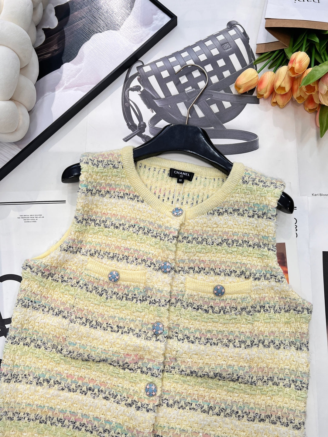 CHANEL 25S KNITTED VEST 509