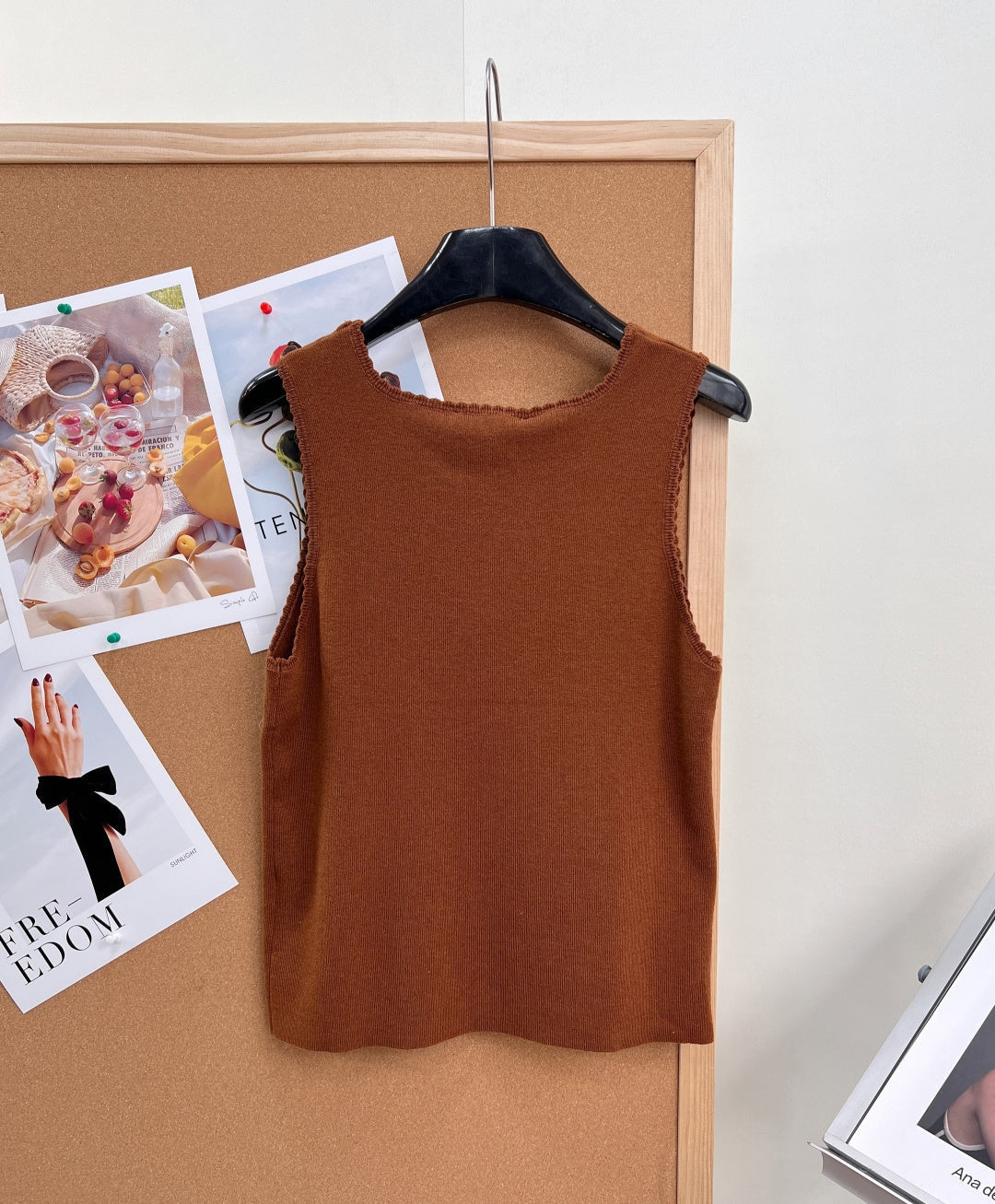 MIUMIU 26S SQUARE-NECK SWEATER STYLE 1106