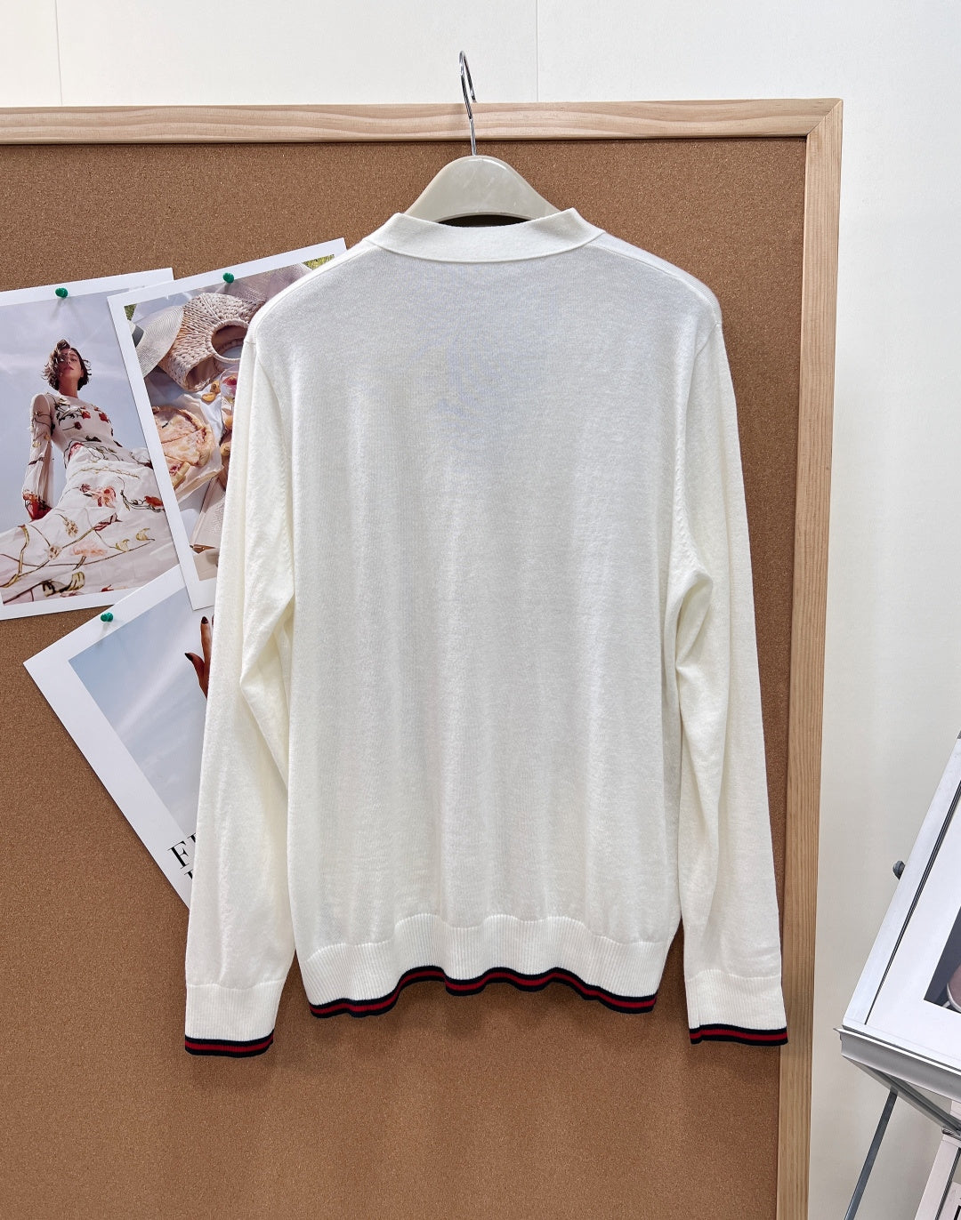 GUCCI 26S V-NECK KNIT CARDIGAN 326
