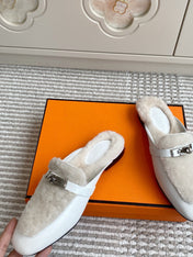 HM 25S CATENA MULE IN BEIGE SHEARLING AND WHITE LAMBSKIN WITH SILVER HARDWARE