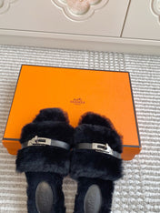 HM 25S GIULIA SANDAL IN BLACK SHEARLING WITH SILVER HARDWARE