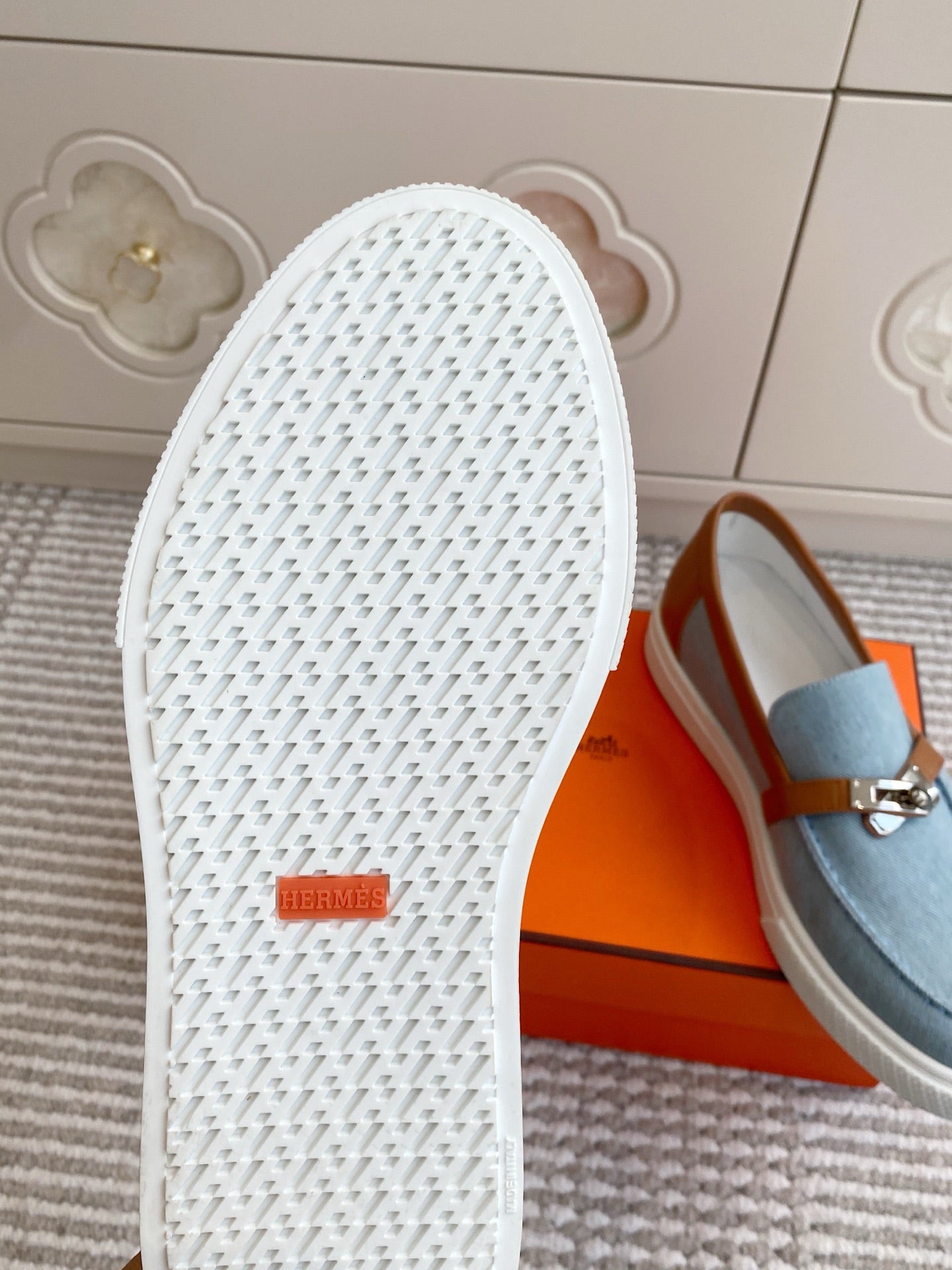 HM 25S SLIP-ON IN SKY BLUE CANVAS AND BROWN LAMBSKIN WITH SILVER HARDWARE