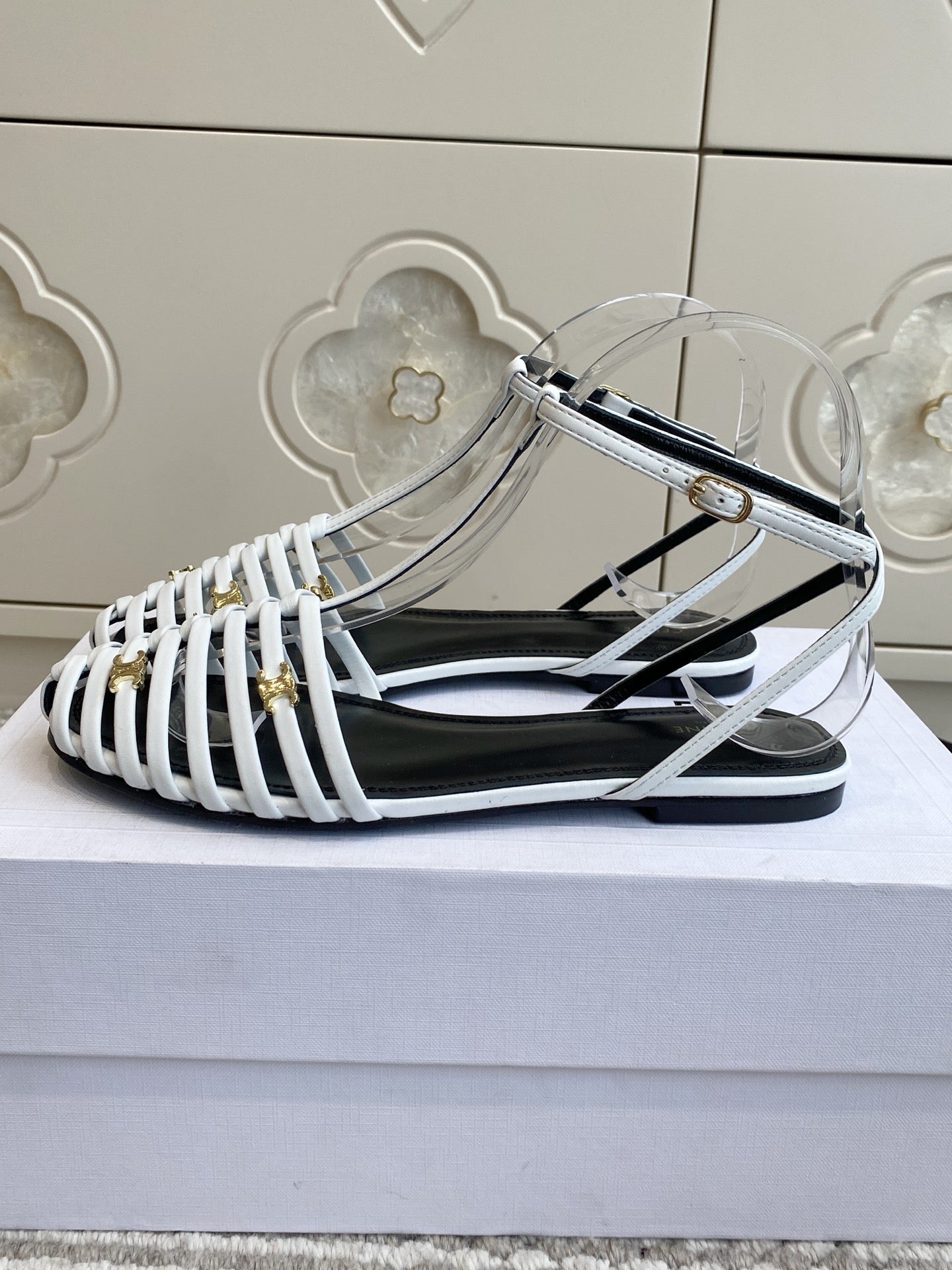 CELINE 26S CLEA TRIOMPHE GLADIATOR SANDALS IN WHITE LAMBSKIN