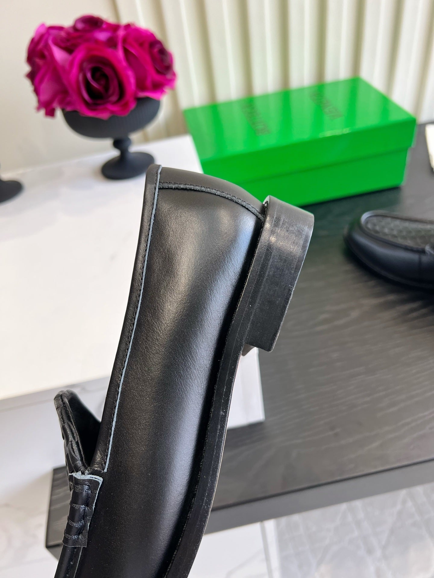 BOTTEGA VENETA 26S WOVEN LOAFERS IN BLACK LAMBSKIN