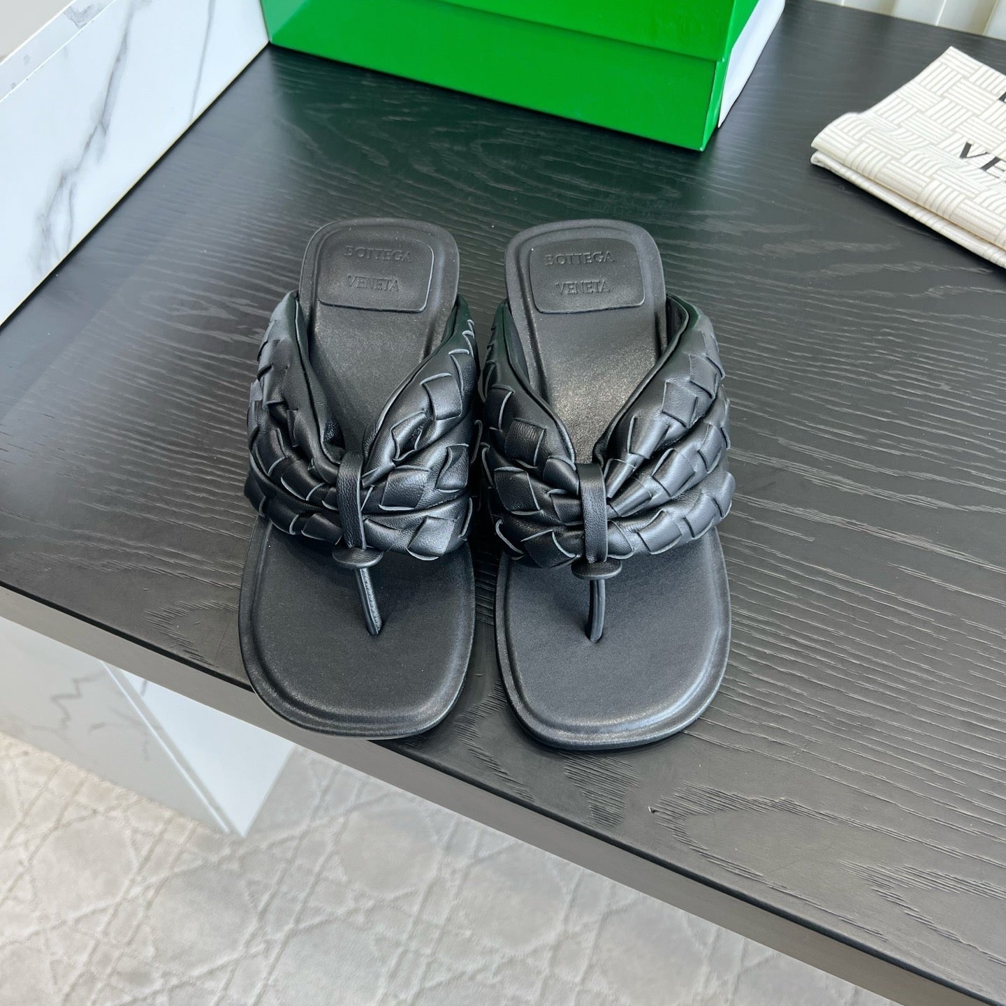 BOTTEGA VENETA 26S HIGH-HEEL THONG SANDALS 50 MM IN BLACK LAMBSKIN