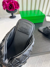 BOTTEGA VENETA 26S HIGH-HEEL THONG SANDALS 50 MM IN BLACK LAMBSKIN