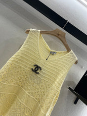 CHANEL LIGHT YELLOW SLEEVELESS KNIT TOP