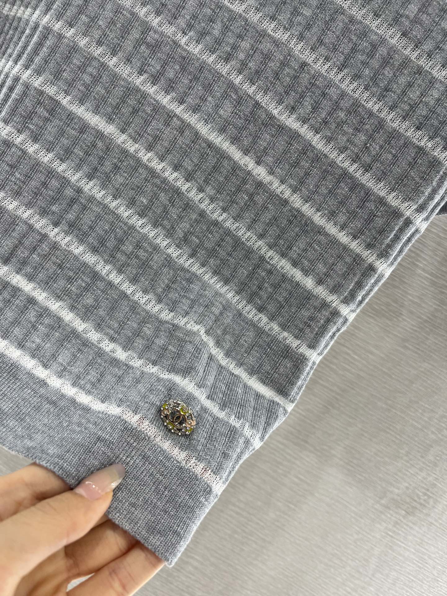 CHANEL SHORT SLEEVE KNIT TOP