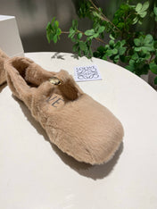 LOEWE 26S BALLET FLATS IN BEIGE SHEARLING