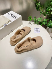 LOEWE 26S BALLET FLATS IN BEIGE SHEARLING