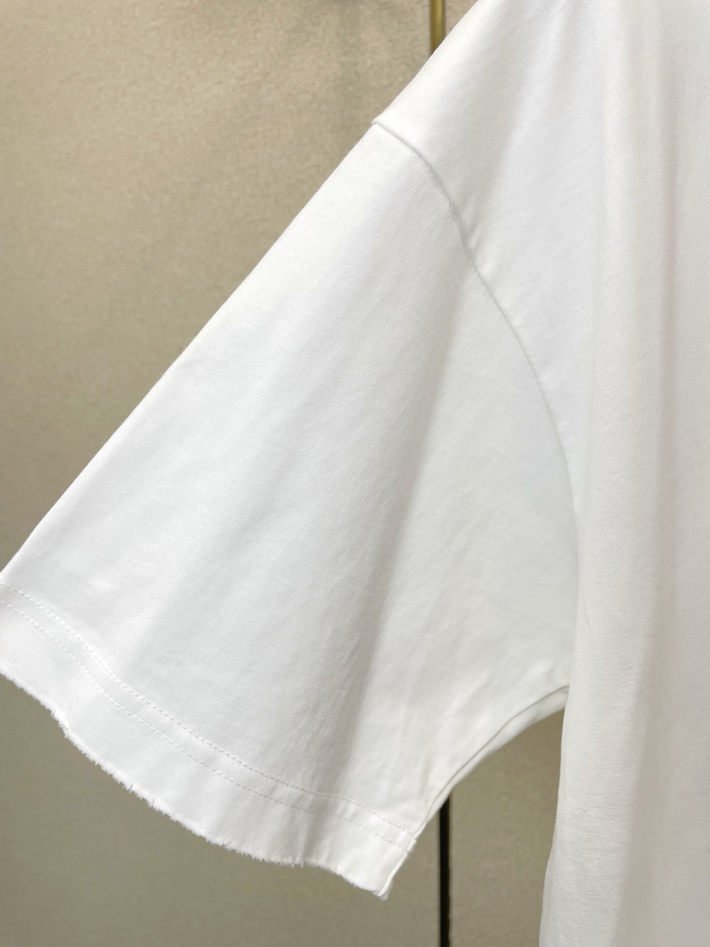 CELINE 26S SHORT-SLEEVE CREWNECK T-SHIRT 710