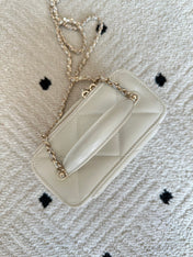 CHANEL 25S VANITY BAG 17 IN WHITE CAVIAR LEATHER WITH GOLD HARDWARE